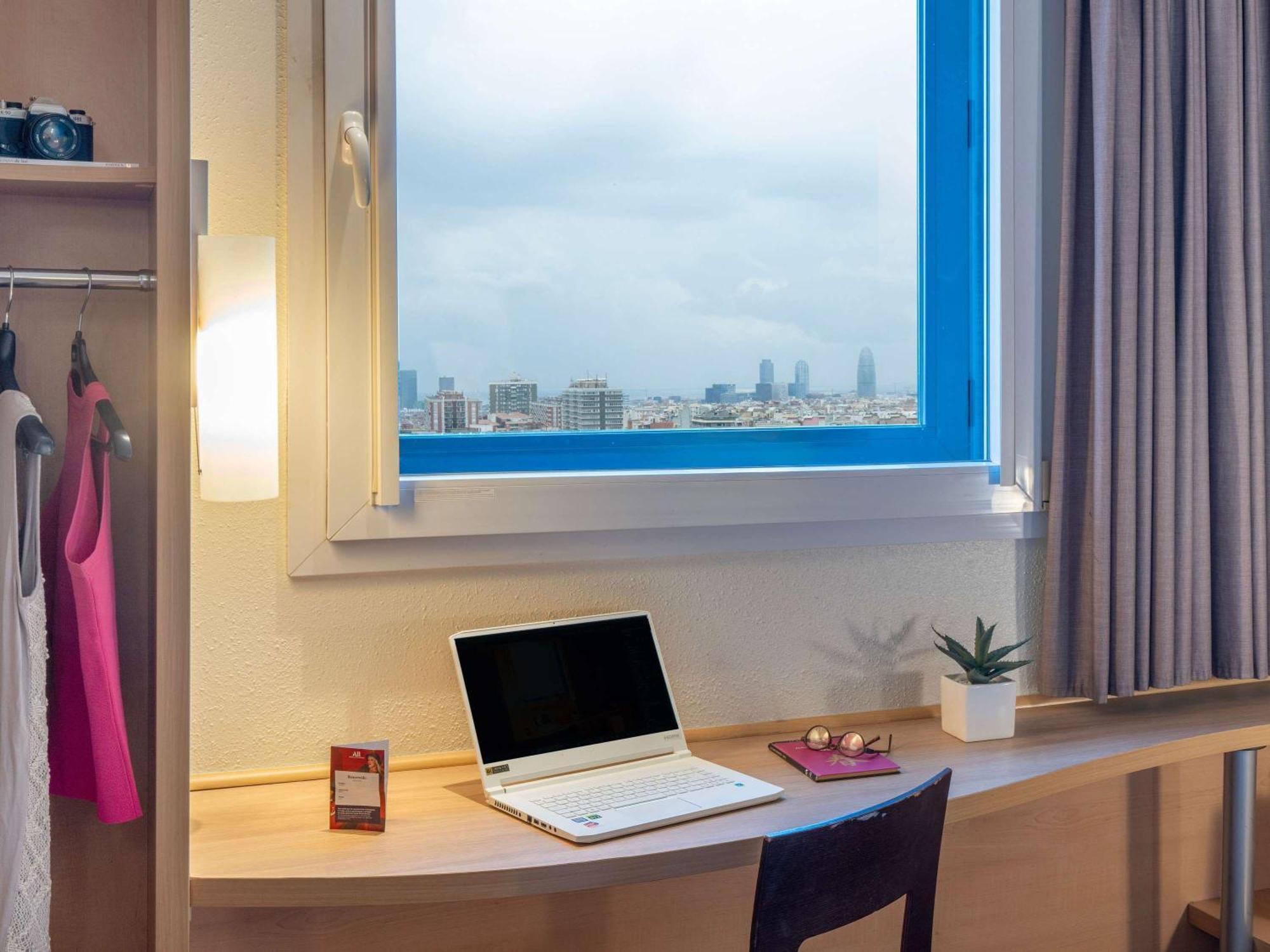 Ibis Meridiana Hotel 2*